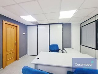 Oficina en venta en Centro en Alicante