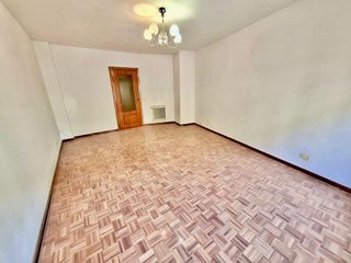 Piso en alquiler en Murallas en Ávila