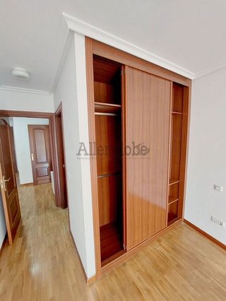 Piso en alquiler en Zona Teatro Campoamor en Oviedo