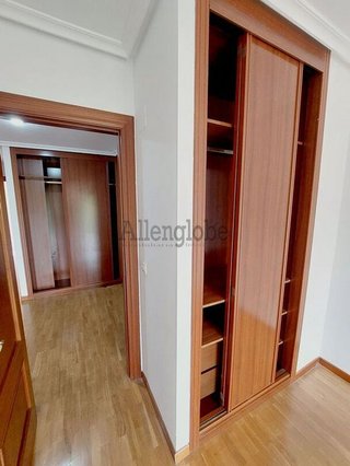 Piso en alquiler en Zona Teatro Campoamor en Oviedo