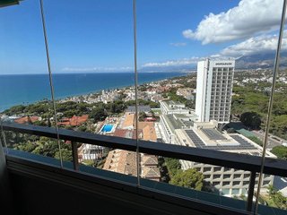 Ático en alquiler en Elviria en Marbella