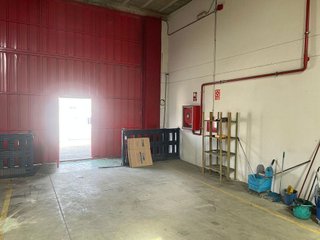 Nave industrial en alquiler en Cambre