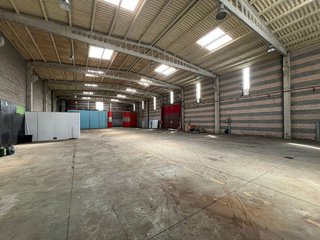 Nave industrial en alquiler en Cambre