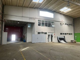 Nave industrial en alquiler en Cambre