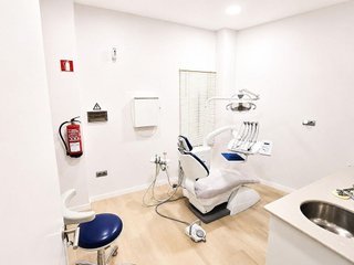 Local comercial en venta en Los Ángeles - Cruz de Caravaca en Almería
