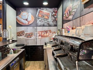 Local comercial en alquiler en Parque Ayala - Jardín de la Abadía - Huelín en Málaga