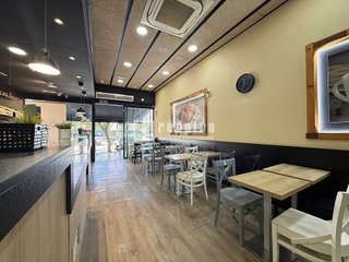 Local comercial en alquiler en Parque Ayala - Jardín de la Abadía - Huelín en Málaga