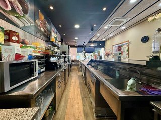 Local comercial en alquiler en Parque Ayala - Jardín de la Abadía - Huelín en Málaga