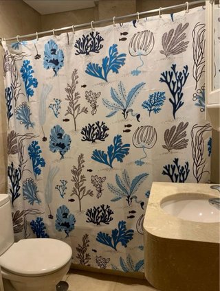 Cortina de baño y barra extensible