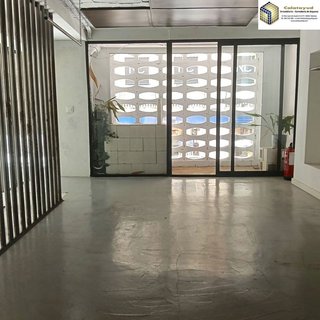 Local comercial en alquiler en Gran Vía en Valencia