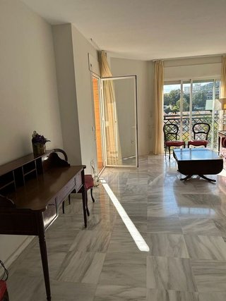 Piso en alquiler en El Mayorazgo - El Limonar en Málaga