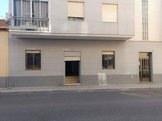 Local comercial en venta en Carcaixent