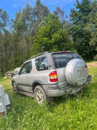Opel Frontera 2000
