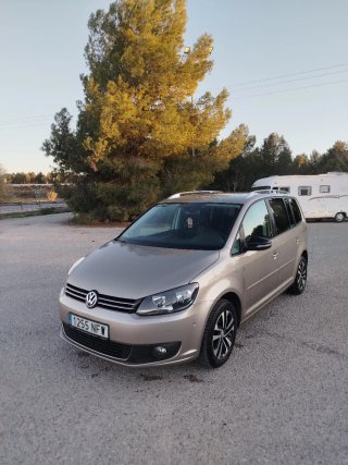Volkswagen Touran 2014