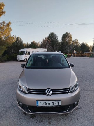 Volkswagen Touran 2014