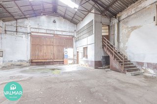 Nave industrial en venta en Llaranes en Avilés