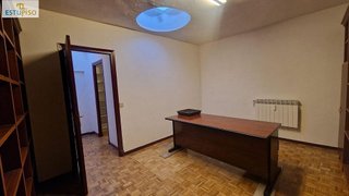 Oficina en venta en Judizmendi - Santa Lucía en Vitoria-Gasteiz