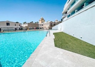 Piso en alquiler en Zona Norte en Estepona