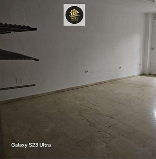 Local comercial en venta en Renfe - Bulevar 1º y 2º Fase en Jaén