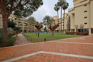 Piso en alquiler en La Carihuela en Torremolinos