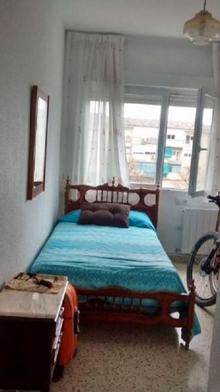 Piso en alquiler en Polígono Cartuja – La Paz en Granada
