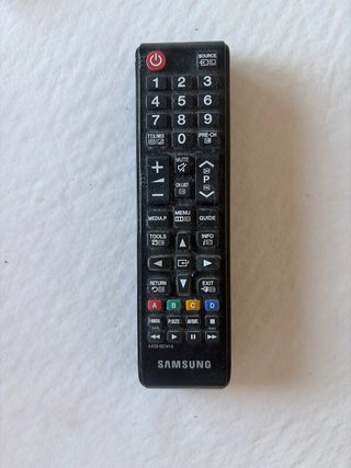 Televisor 21 negro, muy buen estado