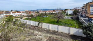 Terreno en venta en Zubia (La)