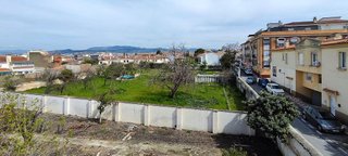 Terreno en venta en Zubia (La)