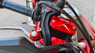 Benelli TRK 502X Roja Adventure