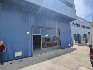 Nave industrial en venta en Bollullos de la Mitación