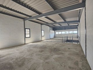 Nave industrial en venta en Bollullos de la Mitación