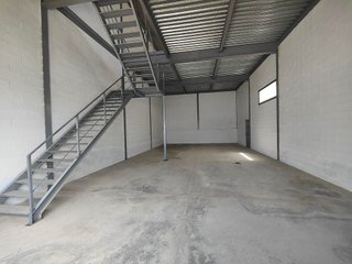 Nave industrial en venta en Bollullos de la Mitación