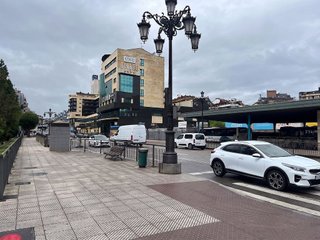 Garaje en venta en Milán - Pumarín - Teatinos en Oviedo