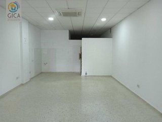 Local comercial en venta en La Granja-La Colina-Los Pastores en Algeciras