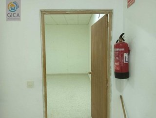 Local comercial en venta en La Granja-La Colina-Los Pastores en Algeciras