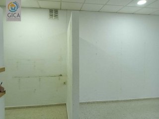 Local comercial en venta en La Granja-La Colina-Los Pastores en Algeciras