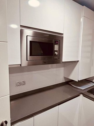 Piso en alquiler en Plaza España - Villa Pilar - Reyes Católicos - Vadillos en Burgos