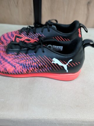 Scarpe da calcio Puma bambino nero/rosa