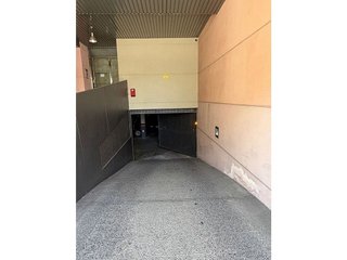 Garaje en venta en Eixample Sud – Migdia en Girona