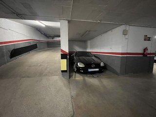 Garaje en venta en Eixample Sud – Migdia en Girona