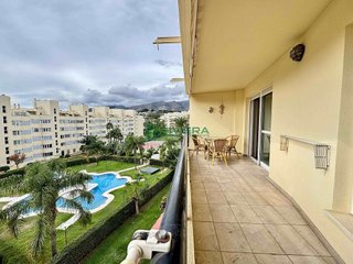 Piso en venta en Playamar en Torremolinos