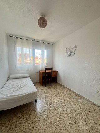 Piso en alquiler en Polígono Cartuja – La Paz en Granada