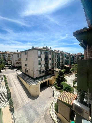 Piso en alquiler en Polígono Cartuja – La Paz en Granada