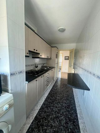 Piso en alquiler en Polígono Cartuja – La Paz en Granada