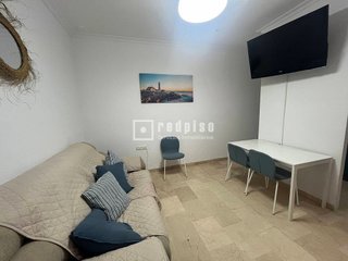 Piso en alquiler en La Caleta - La Viña en Cádiz