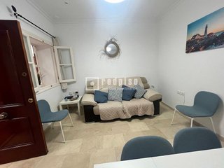 Piso en alquiler en La Caleta - La Viña en Cádiz