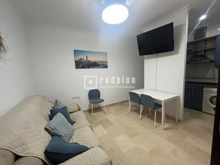 Piso en alquiler en La Caleta - La Viña en Cádiz