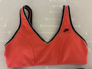 Conjunto deportivo Nike Air mujer (top + leggings)