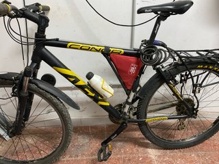 Bicicleta MTB CONOR AFX Negra y Amarilla 26”