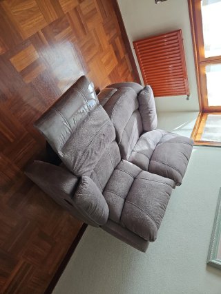 Sofá 2 plazas gris tela